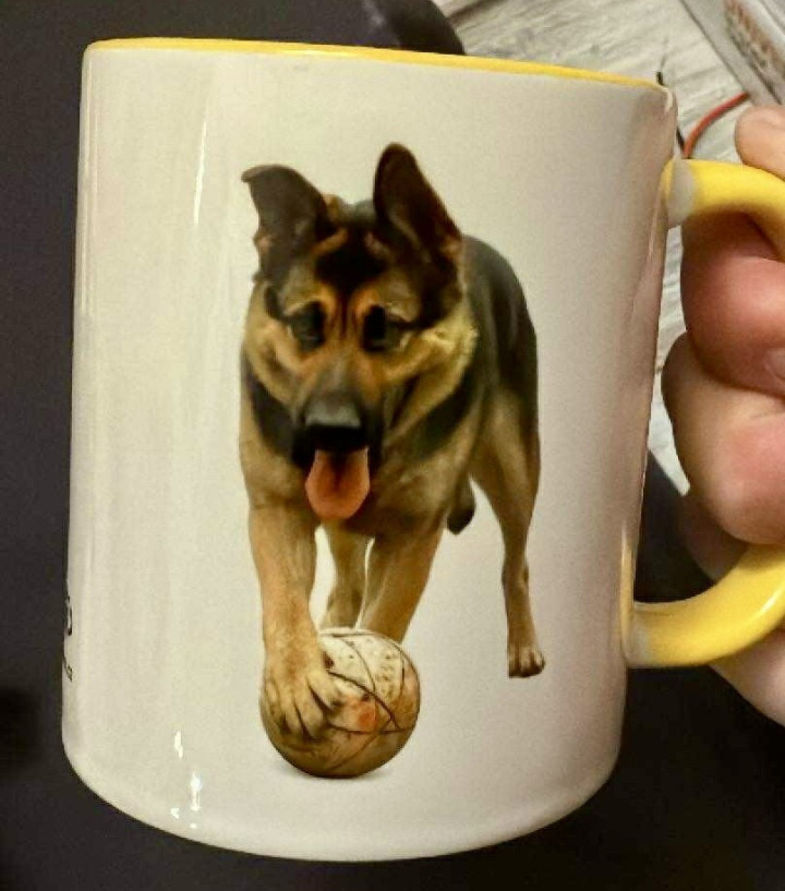 Keramický hrnek s vlastním potiskem 330ml bílý - HRRRnek.cz