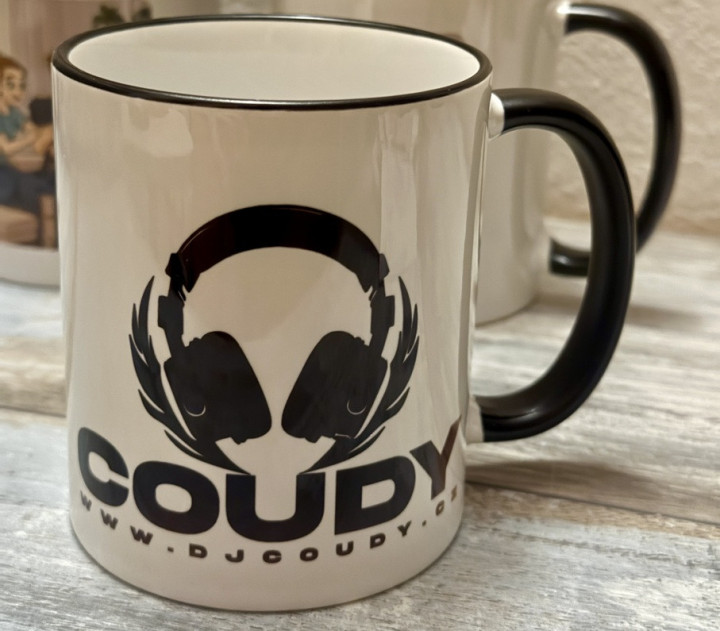 Keramický hrnek - DJ Coudy - HRRRnek.cz